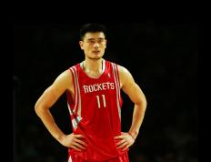 开云体育中国-绿茵绝杀与篮球绝境，当西班牙国家德比遇见勇士生死战