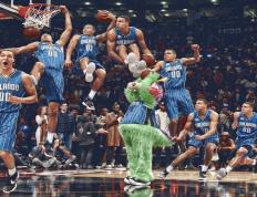 开云官网-冰与铁的唯一答案，2004年森林狼与活塞的宿命对决