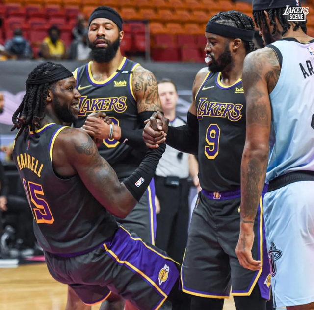 开云APP-阿贾克斯重整旗鼓，打进前八