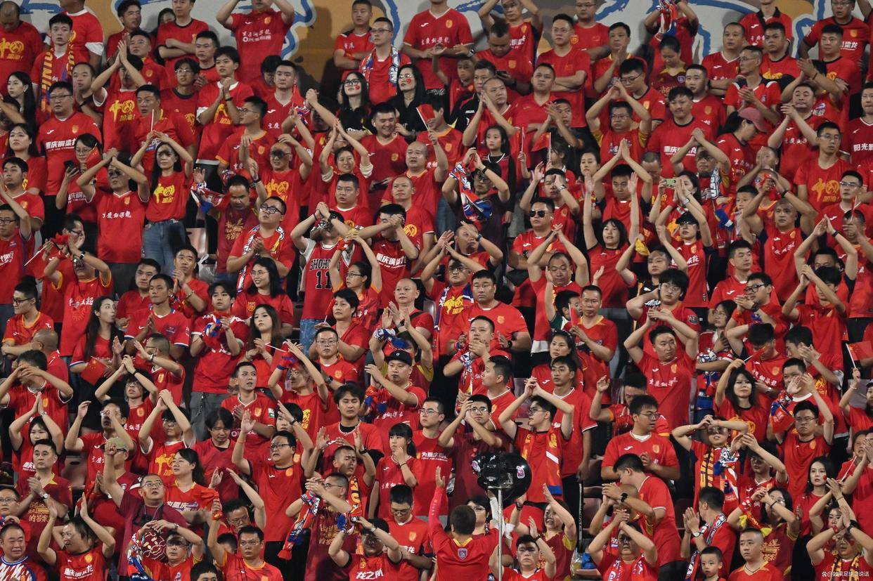 开云体育官方网站-人队踏足二连胜行列,球迷激情庆祝的简单介绍