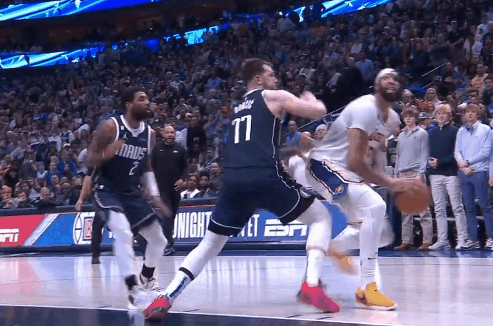 开云官网-独行侠逆转晋级,下轮对阵湖人