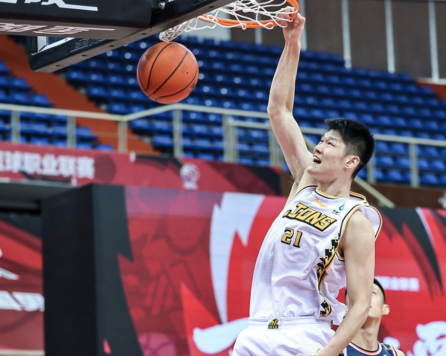 开云体育下载-新疆队横扫青岛队，胡金秋高光表现的简单介绍