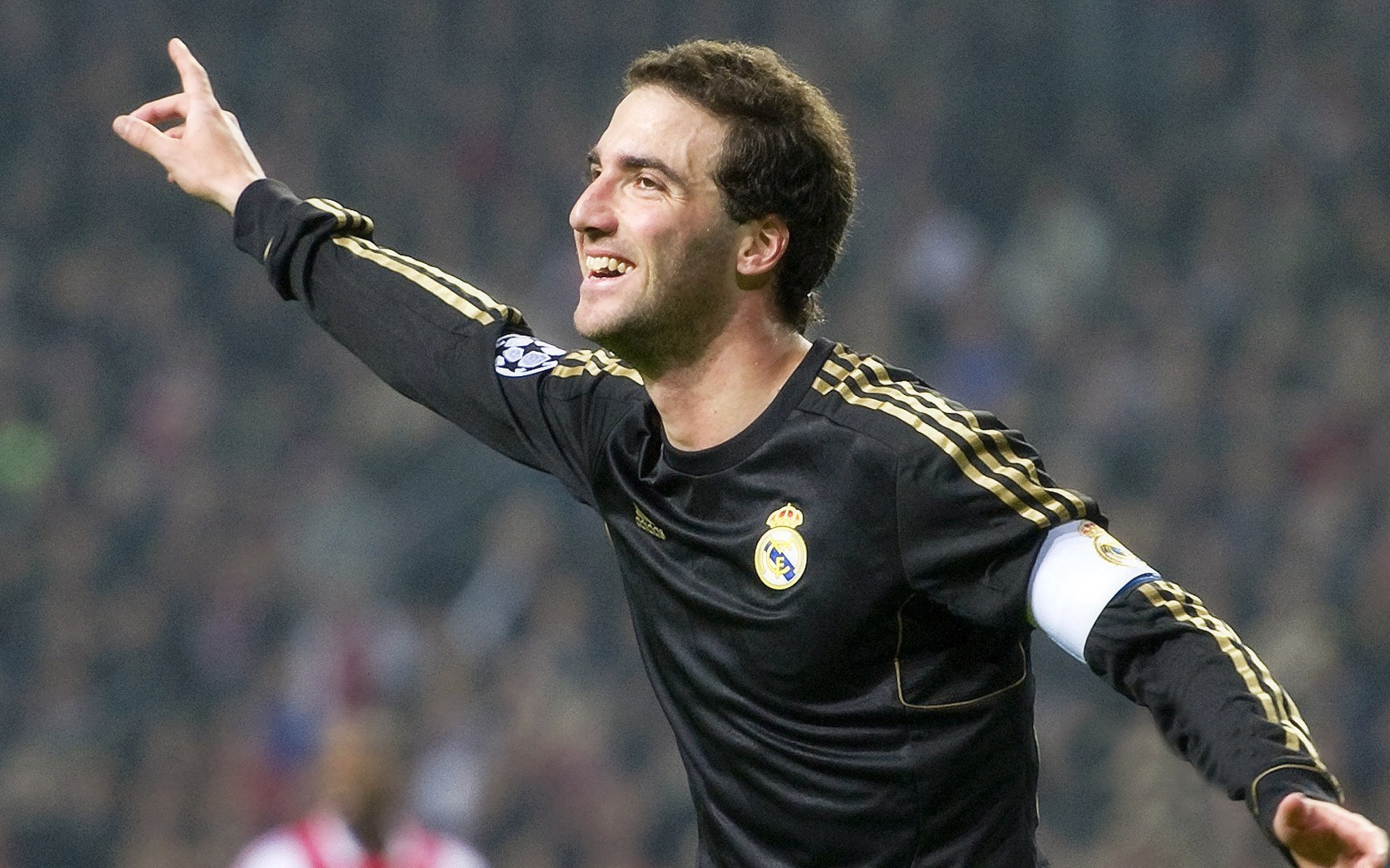 开云下载-班凯罗逆天改命!奇才破独有方,关键先生一锤定音